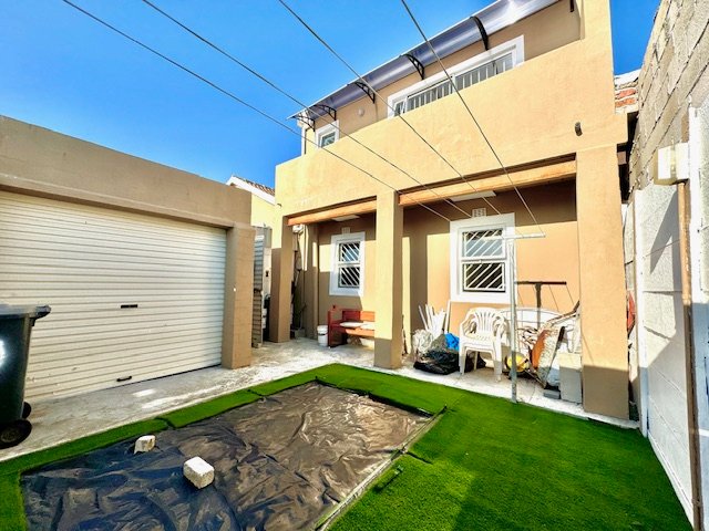 3 Bedroom Property for Sale in Pelican Park Western Cape